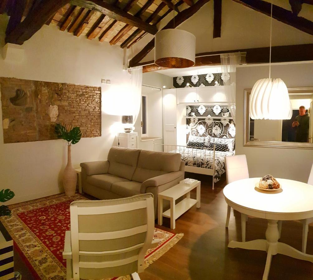 La Casa Nel Castello Villa Ostia Antica Buitenkant foto